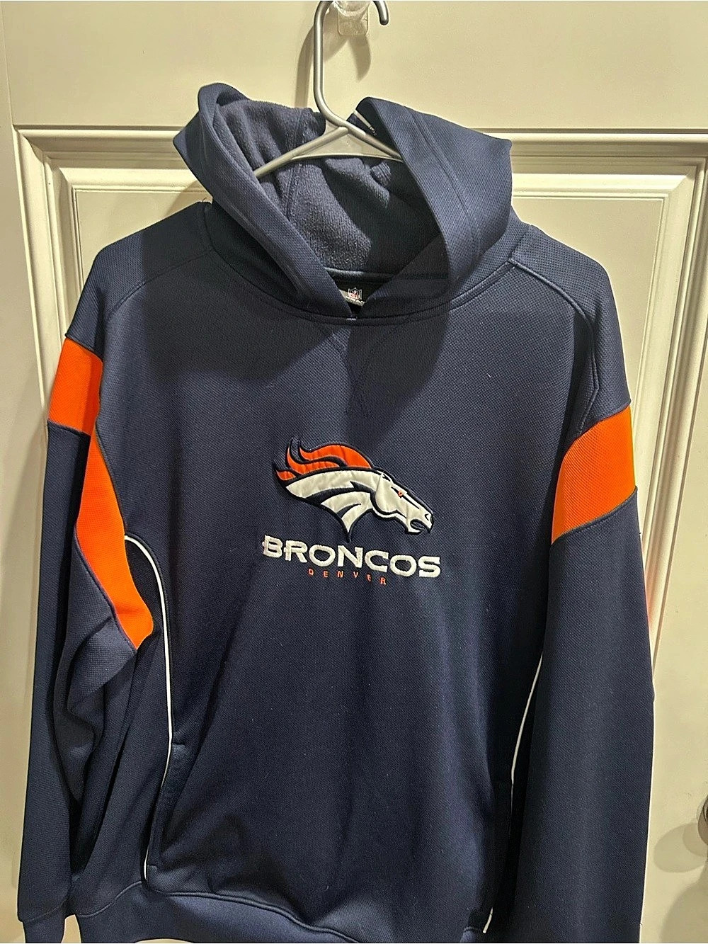 Vintage NFL Denver Broncos Size XL Pullover Hoodie